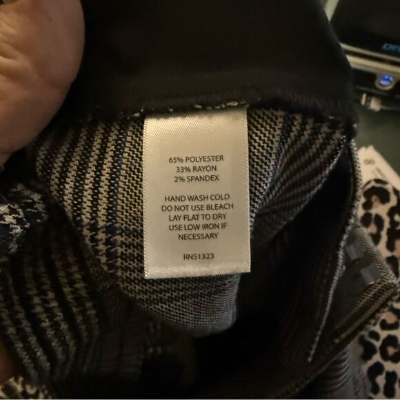 Halogen Plaid Wide Leg Work Pants Elastic Waist Black Grey Blue - Picture 9 of 10